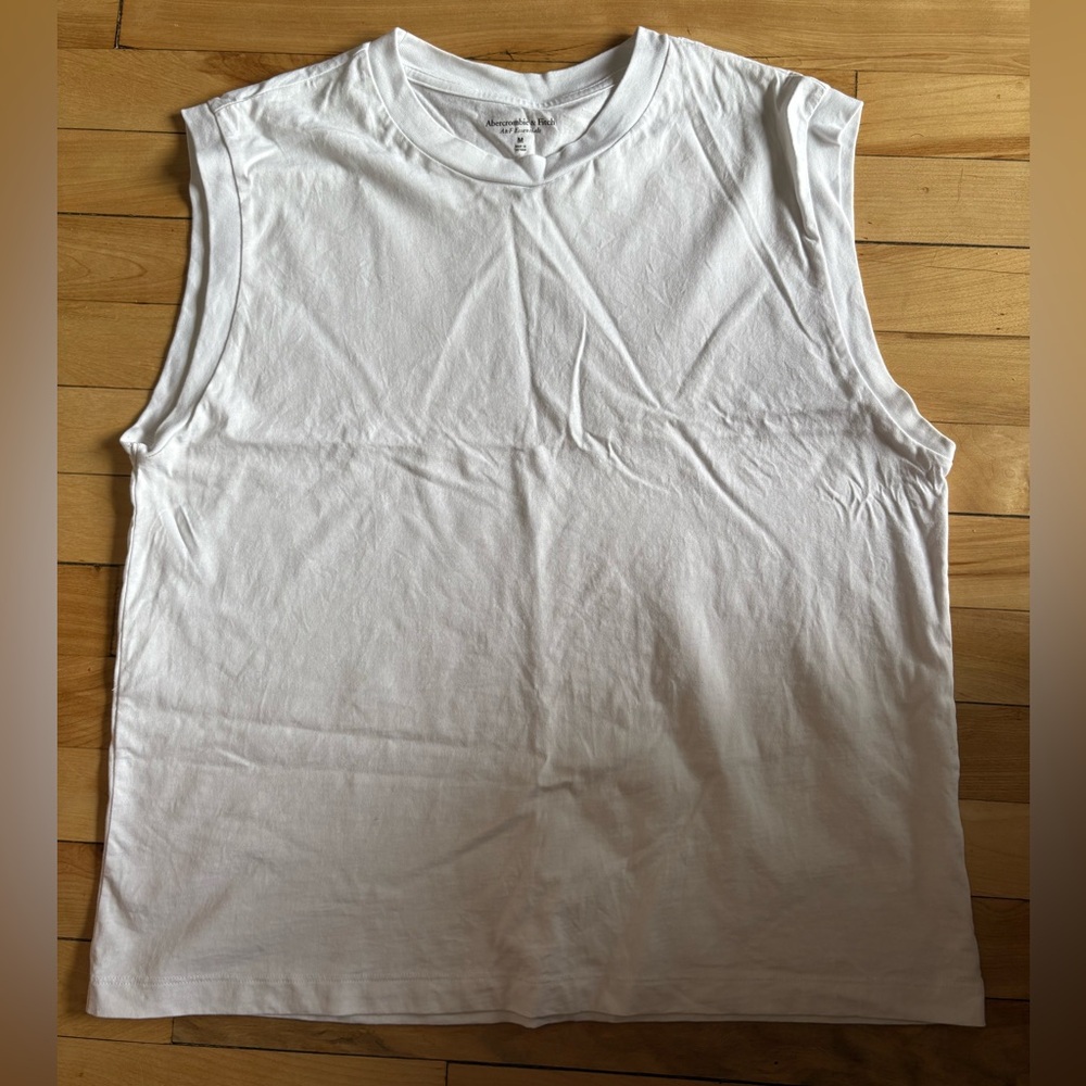 Abercrombie & Fitch Cream Tee